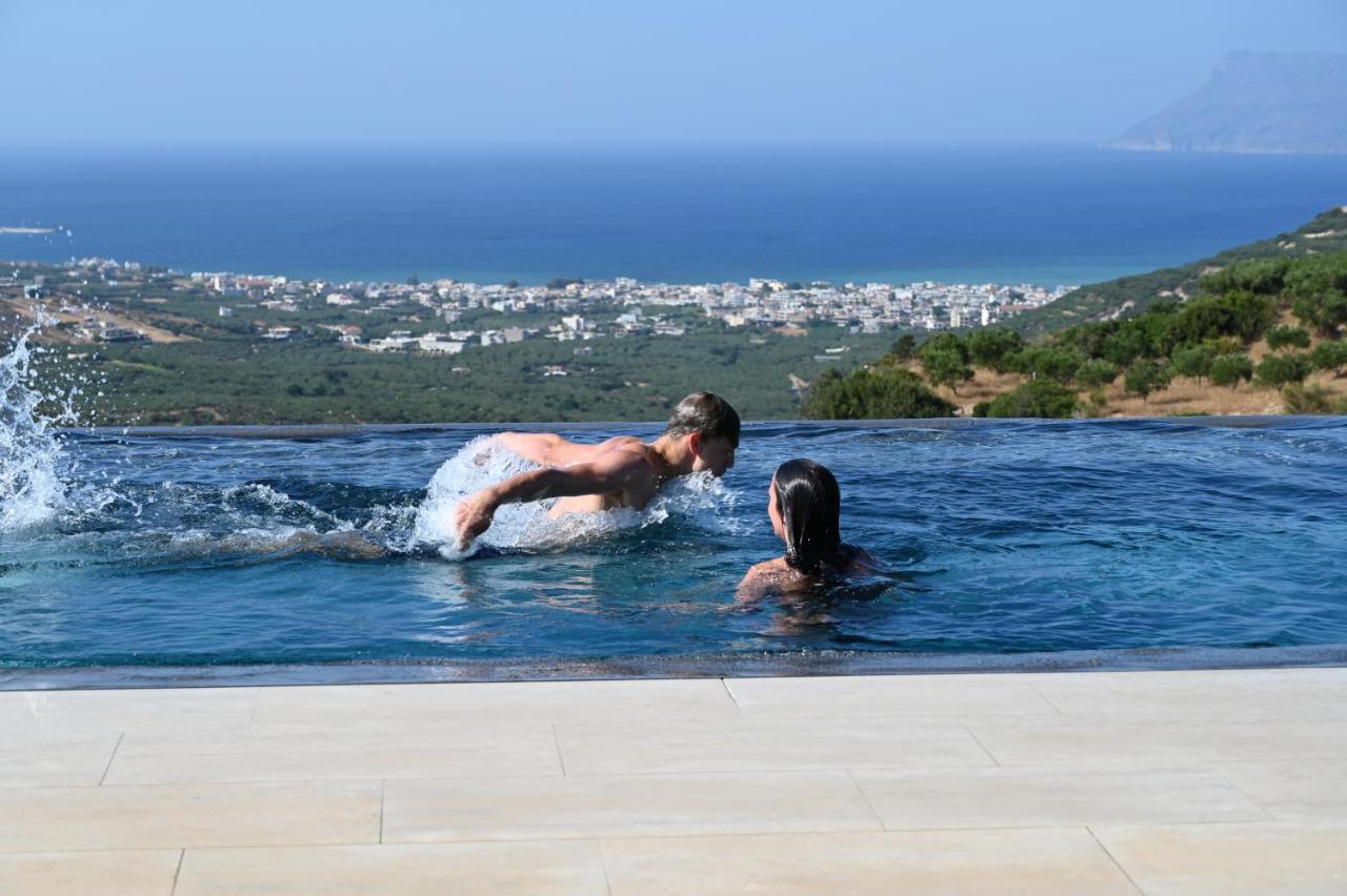 Ellas Residence Fantastic Pool Heated กิสเซมอส ภายนอก รูปภาพ