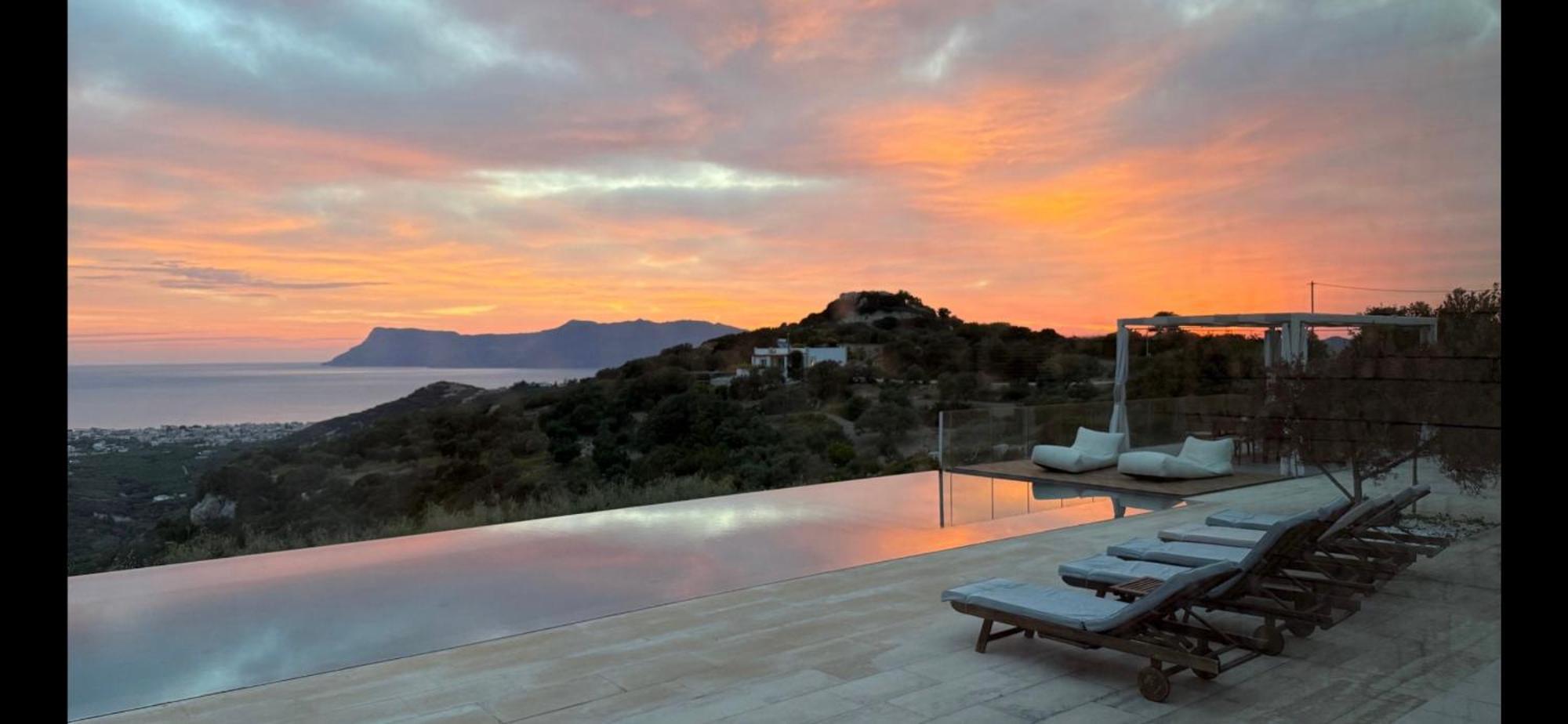 Ellas Residence Fantastic Pool Heated กิสเซมอส ภายนอก รูปภาพ